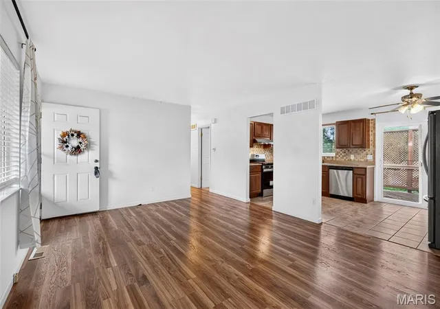 Homes for sale in Maryland Heights, MO | 2692 Mckelvey Rd, Maryland Heights, MO 63043 | MLS# MIS26042687