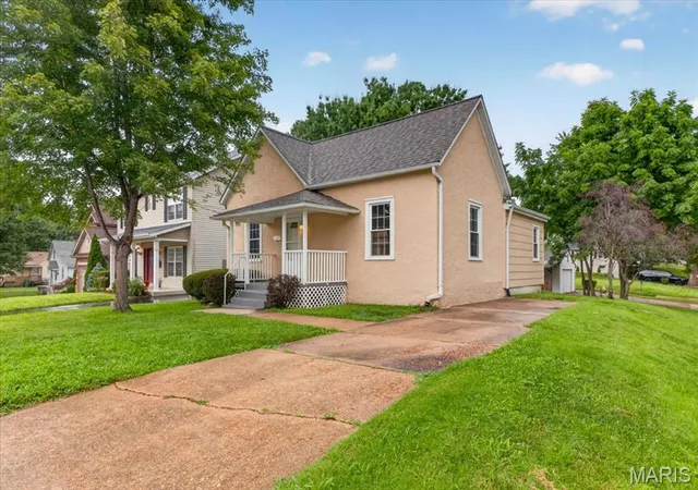 2nd image of 9351 Golden Gate Rd, Rock Hill, MO 63144 | MLS# MIS26042689