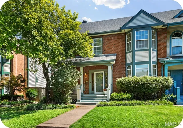 Homes for sale in Saint Louis, MO | 4157 Westminster Pl, Saint Louis, MO 63108 | MLS# MIS26042693