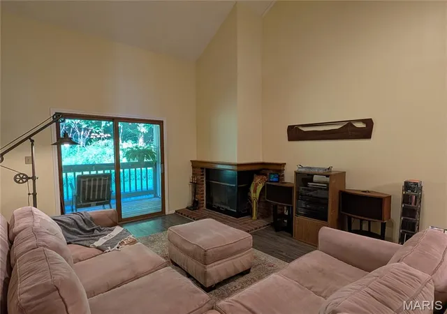 3rd image of 2270 Rule Ave #D, Maryland Heights, MO 63043 | MLS# MIS26042721