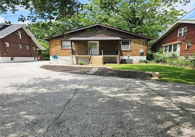 Homes for sale in Velda Village, MO | 3344 Lucas And Hunt Rd, Velda Village, MO 63121 | MLS# MIS26042723