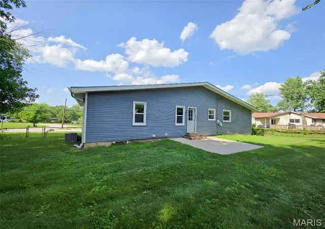 Photo 14 of Sale Pending at 506 Cordes St, O Fallon, MO 63366 | MLS# MIS26042725 | Listing updated on 2026-08-22