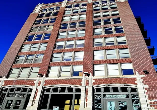 Photo 1 of Condo for sale at 1627 Locust St #402, Saint Louis, MO 63103 | MLS# MIS26042728 | Listing updated on 2026-08-27