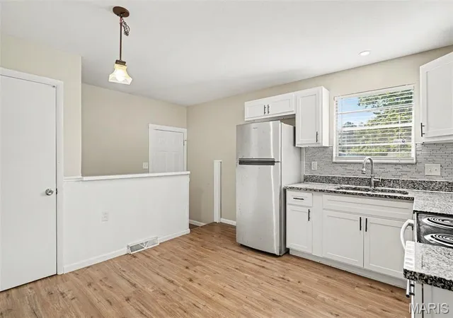 Photo 4 of Single family home for sale at 1820 Violet Dr, Florissant, MO 63031 | MLS# MIS26042730 | Listing updated on 2026-10-05