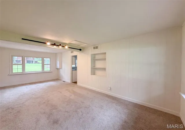 Homes for sale in Hazelwood, MO | 925 Woodcrest Ln, Hazelwood, MO 63042 | MLS# MIS26042733