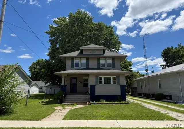 Homes for sale in Litchfield, IL | 810 S State St, Litchfield, IL 62056 | MLS# MIS26042738