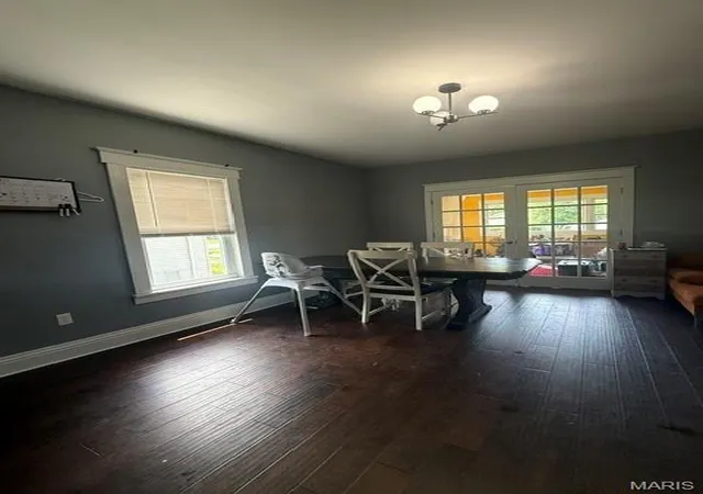 3rd image of 810 S State St, Litchfield, IL 62056 | MLS# MIS26042738