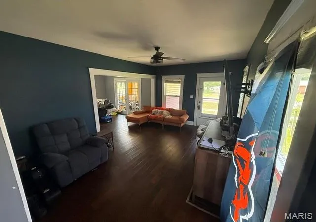 5th image of 810 S State St, Litchfield, IL 62056 | MLS# MIS26042738