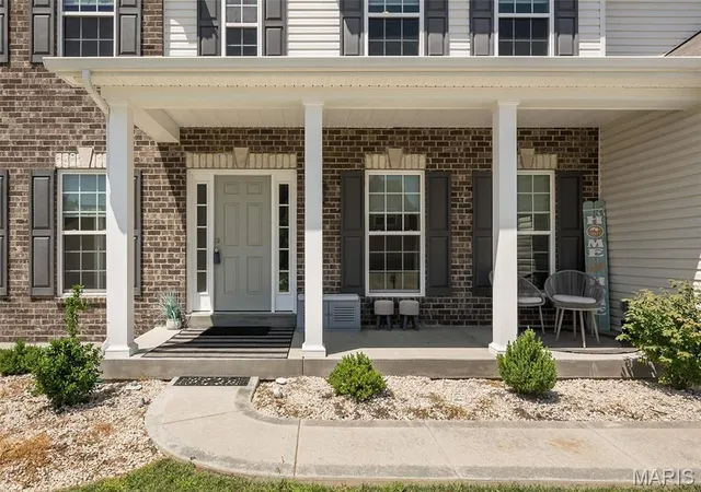 Homes for sale in Lake Saint Louis, MO | 237 Mason Glen Dr, Lake Saint Louis, MO 63367 | MLS# MIS26042740