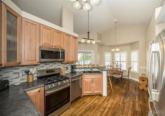 3rd image of 1410 Sunburst Dr, O Fallon, MO 63366 | MLS# MIS26042742