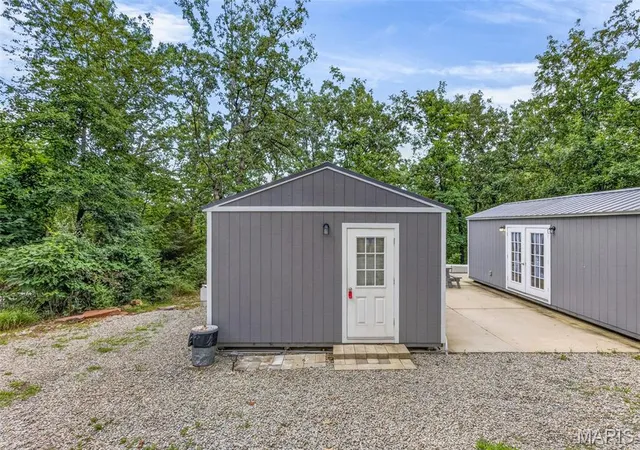 Photo 4 of Sale Pending at 9458 Jill Ter, French Village, MO 63036 | MLS# MIS26042759 | Listing updated on 2026-10-05