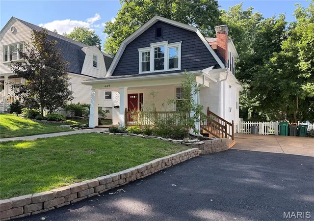 Homes for sale in Webster Groves, MO | 669 Clark Ave, Webster Groves, MO 63119 | MLS# MIS26042765