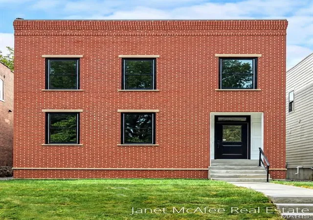 1st image of 3005 Missouri Ave, Saint Louis, MO 63118 | MLS# MIS26042769