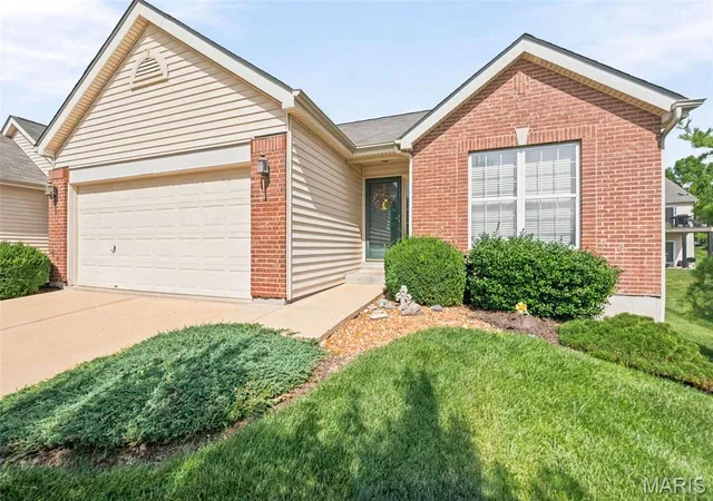 Photo 2 of Sale Pending at 21 Turtle Creek Villas Dr #14R, O Fallon, MO 63366 | MLS# MIS26042781 | Listing updated on 2026-08-25