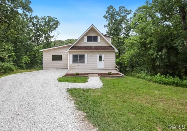 Homes for sale in Bland, MO | 1205 E Stude Ln, Bland, MO 65014 | MLS# MIS26042817