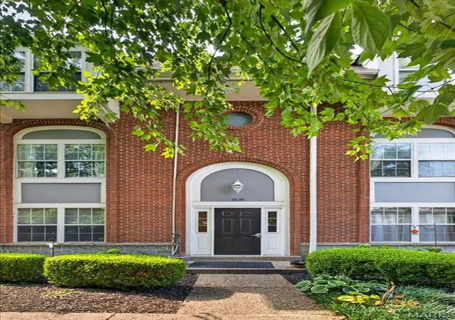 Photo 1 of Condo for sale at 4225 W Pine Blvd #23, Saint Louis, MO 63108 | MLS# MIS26042834 | Listing updated on 2026-09-23