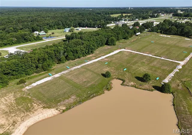 Homes for sale in Monroe City, MO | 19340 Hwy J #188, Monroe City, MO 63456 | MLS# MIS26042836