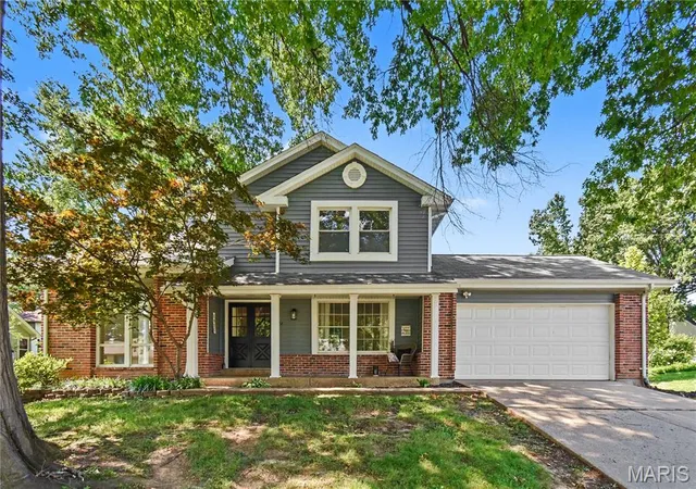 Photo 1 of Single family home for sale at 22 Normandy Dr, Lake Saint Louis, MO 63367 | MLS# MIS26042865 | Listing updated on 2026-09-14