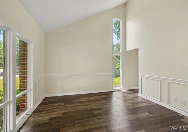 Photo 3 of Single family home for sale at 22 Normandy Dr, Lake Saint Louis, MO 63367 | MLS# MIS26042865 | Listing updated on 2026-09-14