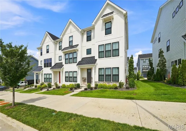 2nd image of 16514 Honey Locust Dr, Wildwood, MO 63005 | MLS# MIS26042866