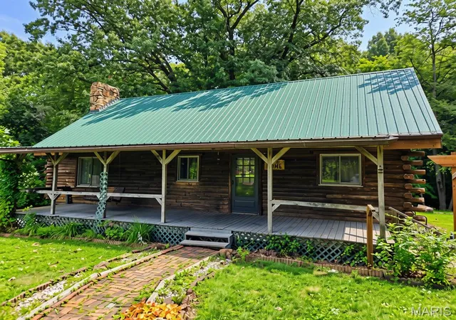 Photo 1 of Single family home for sale at 1160 Old Quarry Trl, Litchfield, IL 62056 | MLS# MIS26042870 | Listing updated on 2026-09-23