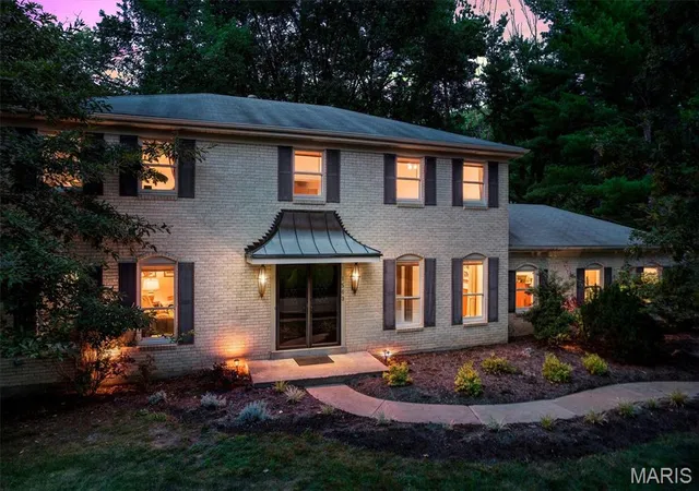 1st image of 1563 Narrows Dr, Chesterfield, MO 63017 | MLS# MIS26042871