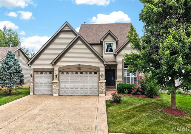 3rd image of 1304 Forest Wy, Wentzville, MO 63385 | MLS# MIS26042877