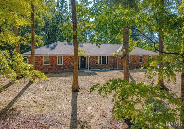 Photo 1 of Single family home for sale at 3214 Lakewood Dr, Cape Girardeau, MO 63701 | MLS# MIS26042887 | Listing updated on 2026-10-05
