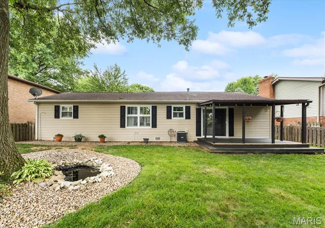 Homes for sale in Belleville, IL | 312 El Paso Dr, Belleville, IL 62221 | MLS# MIS26042890