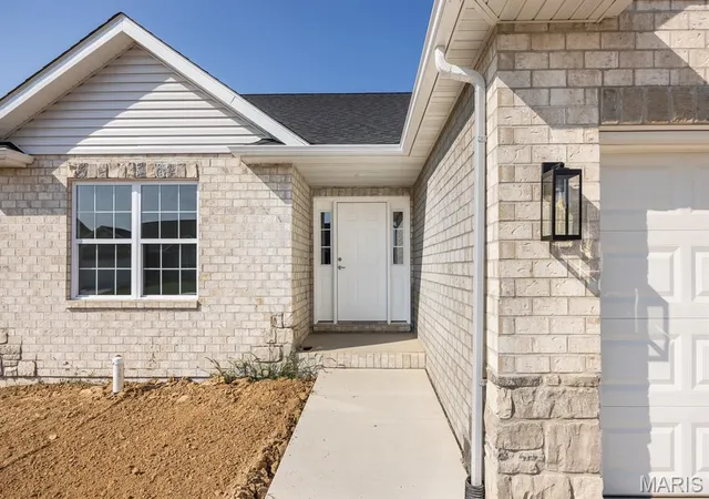 Photo 3 of Single family home for sale at 411 Firestone St, Freeburg, IL 62243 | MLS# MIS26042931 | Listing updated on 2026-10-11