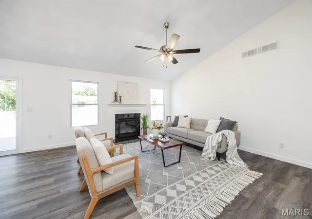 Photo 4 of House for sale at 411 Firestone St, Freeburg, IL 62243 | MLS# MIS26042931 | Listing updated on 2026-10-11