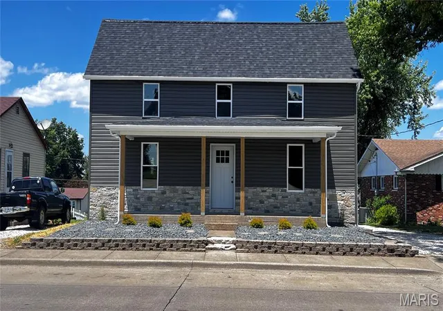 Homes for sale in Perryville, MO | 1038 W Saint Joseph St, Perryville, MO 63775 | MLS# MIS26042950