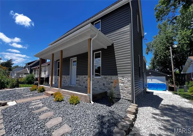 Homes for sale in Perryville, MO | 1038 W Saint Joseph St, Perryville, MO 63775 | MLS# MIS26042950