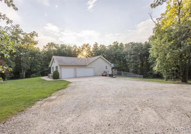 Homes for sale in Curryville, MO | 5682 Pike 18 Hwy, Curryville, MO 63339 | MLS# MIS26042960