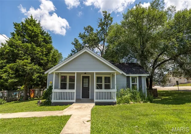 Homes for sale in Salem, MO | 804 S Askins St, Salem, MO 65560 | MLS# MIS26042966