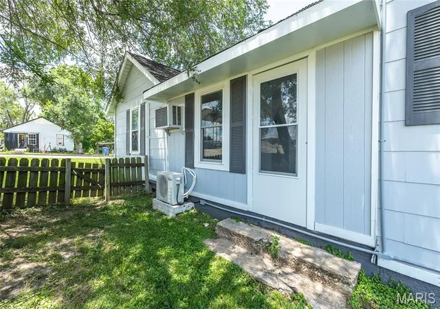 Homes for sale in Salem, MO | 804 S Askins St, Salem, MO 65560 | MLS# MIS26042966