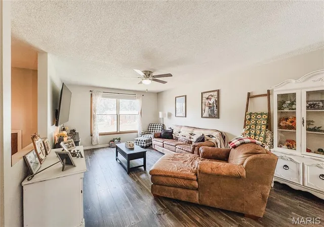 Homes for sale in Carlyle, IL | 145 Lake Vista Dr, Carlyle, IL 62231 | MLS# MIS26042973