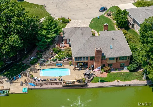 Photo 1 of Single family home for sale at 13 Timber Waters Ct, Swansea, IL 62226 | MLS# MIS26042975 | Listing updated on 2026-08-25