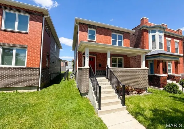 Photo 3 of Single family home for sale at 3509 Park Ave, Saint Louis, MO 63104 | MLS# MIS26042976 | Listing updated on 2026-10-09