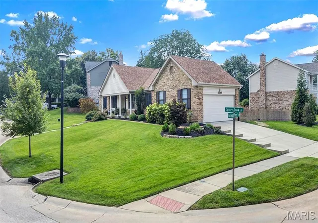 2nd image of 2348 Fairwood Forest Ct, Chesterfield, MO 63017 | MLS# MIS26042978