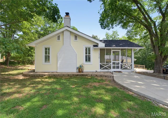 Homes for sale in Poplar Bluff, MO | 1729 Barron Rd, Poplar Bluff, MO 63901 | MLS# MIS26042987
