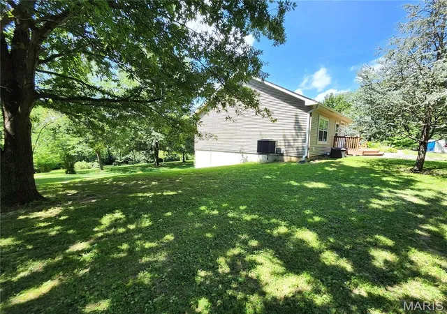 Homes for sale in Edwardsville, IL | 6844 Quercus Grove Rd, Edwardsville, IL 62025 | MLS# MIS26042988