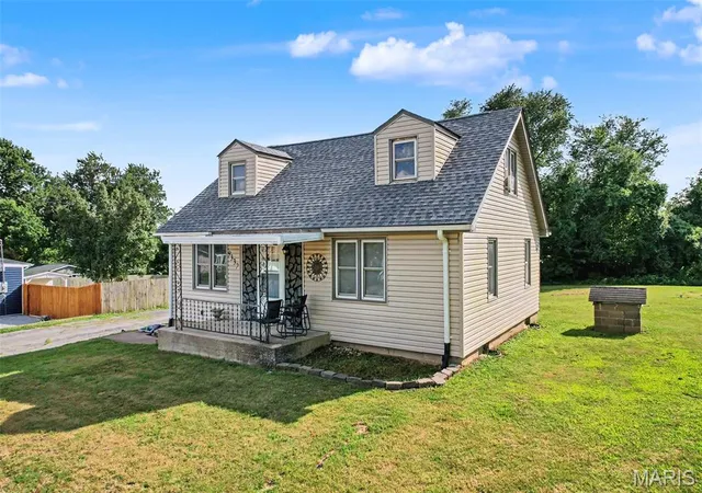 Homes for sale in Pevely, MO | 9337 Church Dr, Pevely, MO 63070 | MLS# MIS26042994