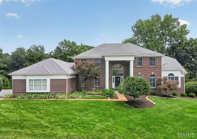 Homes for sale in Wildwood, MO | 336 Pine Bend Dr, Wildwood, MO 63005 | MLS# MIS26043000