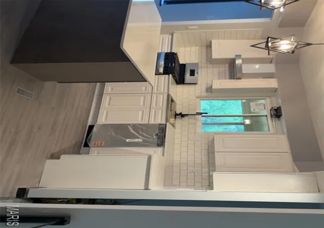 4th image of 225 Day Dr, Ferguson, MO 63135 | MLS# MIS26043018