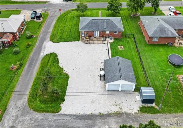 Photo 33 of Sale Pending at 261 E Back St, Hecker, IL 62248 | MLS# MIS26043026 | Listing updated on 2026-08-14