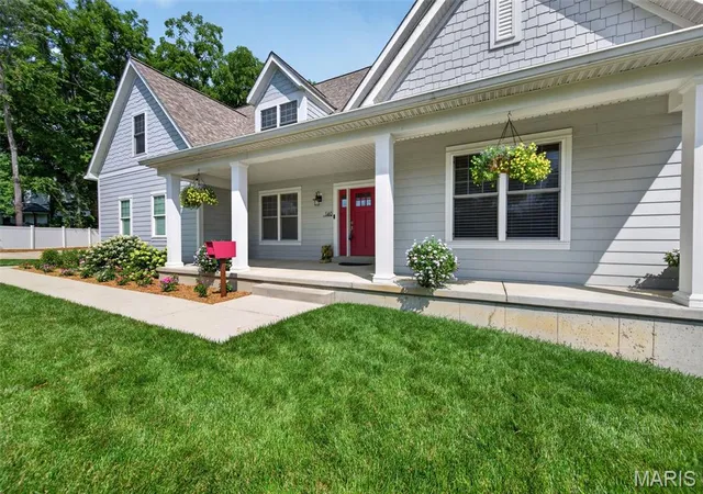 Homes for sale in Webster Groves, MO | 140 S Old Orchard Ave, Webster Groves, MO 63119 | MLS# MIS26043049