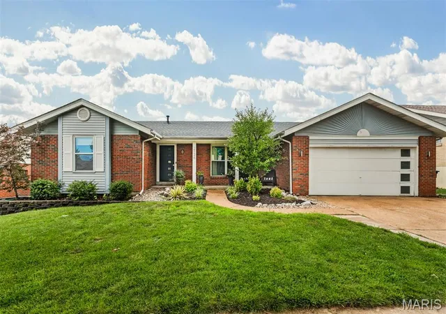 Homes for sale in Oakville, MO | 2126 England Town Rd, Oakville, MO 63129 | MLS# MIS26043059