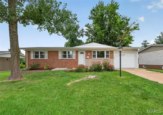 Homes for sale in Unincorporated, MO | 10211 Jubil Dr, Unincorporated, MO 63123 | MLS# MIS26043083