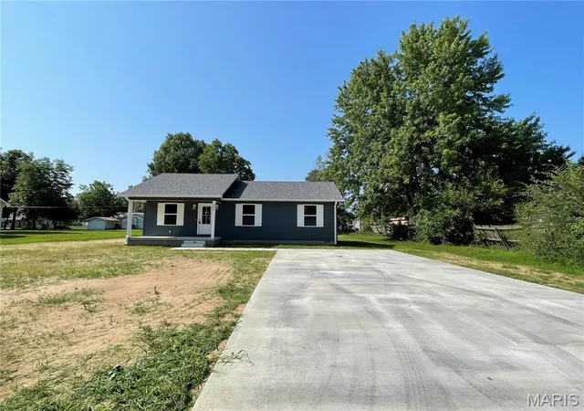 1st image of 406 Tyler St, East Prairie, MO 63845 | MLS# MIS26043085